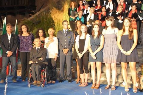 23.  Foto finale