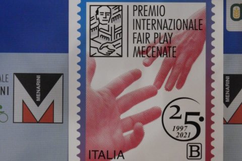 Francobollo celebrativo Premio Internazionale Fair Play Menarini